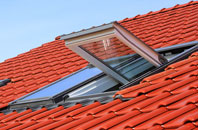 Quarterbank roof window